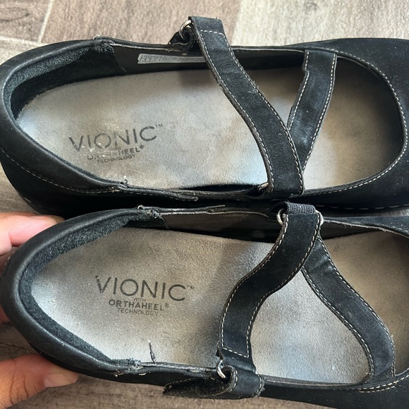Vionic Flats - Picture 5 of 10